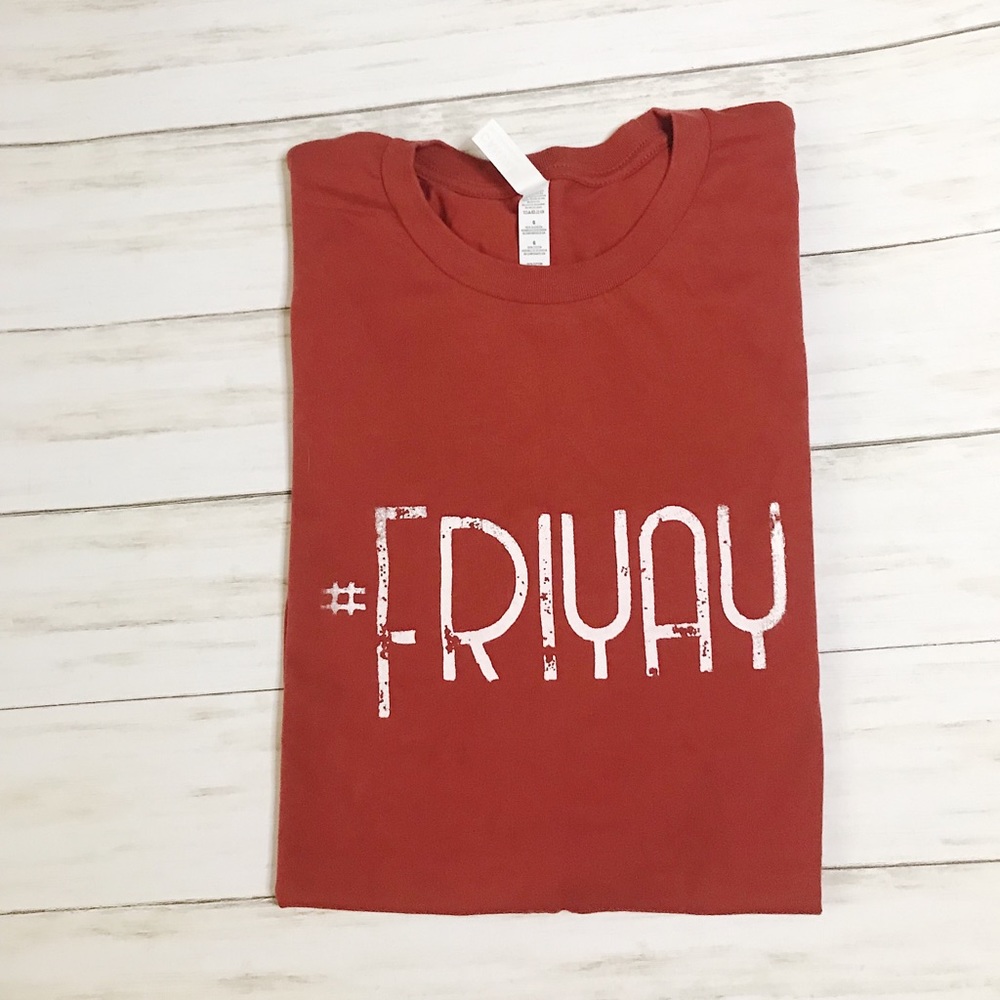 Friyay graphic tee